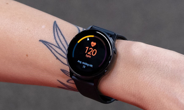 Samsung Galaxy Watch Active 2 (4G LTE model) 44mm vỏ thép. Samsung Galaxy Watch Active 2 (4G LTE model) 44mm vỏ thép.