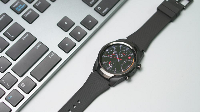 TicWatch Pro 4G/LTE tích hợp eSim. TicWatch Pro 4G/LTE tích hợp eSim.